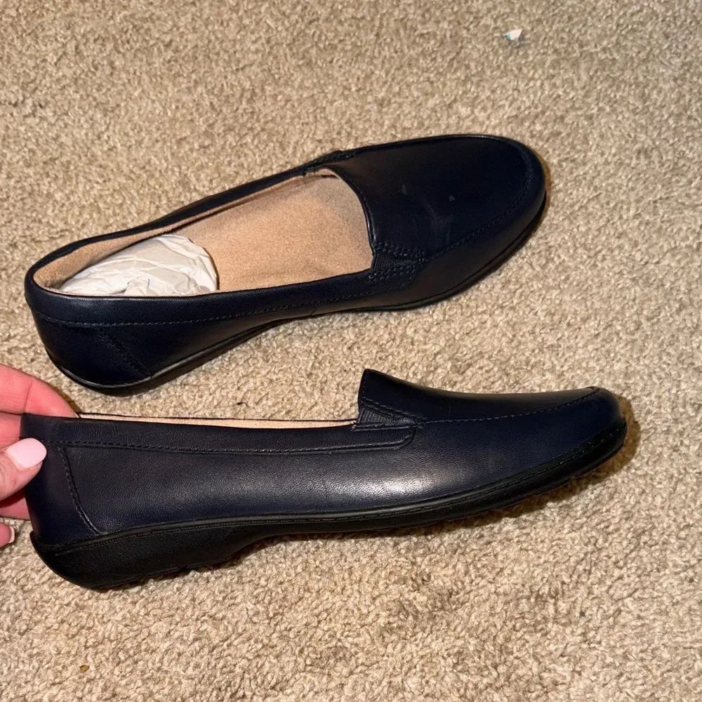 Naturalizer Women's Black Leather Slip-On Loafers